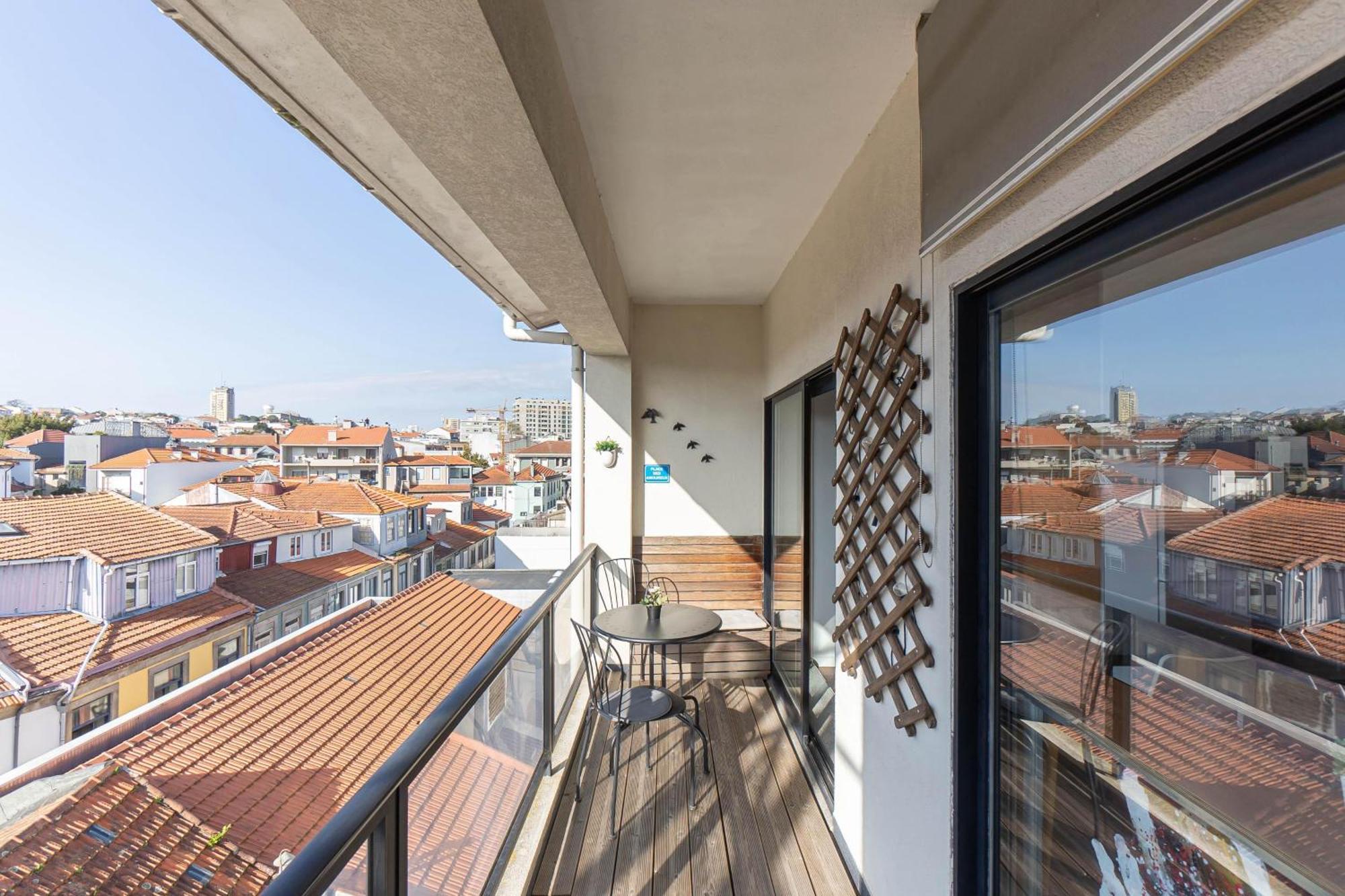 Top Floor Apartment With Sunny Balconies Porto Exteriér fotografie